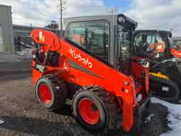 Kubota SSV75PHC Skid Steer Loader