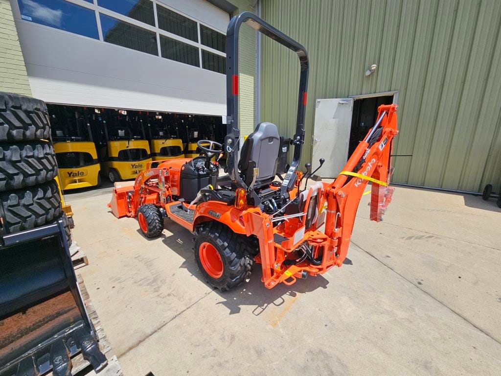 Kubota BX23SLSB-R14-1 Backhoe Tractor from YES Equipment
