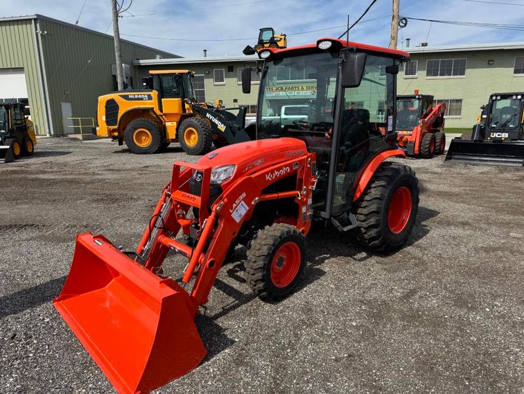 Kubota LX2620HSDC Compact Tractor